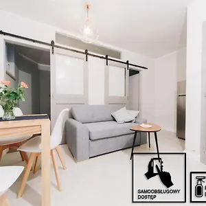 https://unique-apartment-city-center-1-bedroom-3min-center.krakowhotelspoland.com